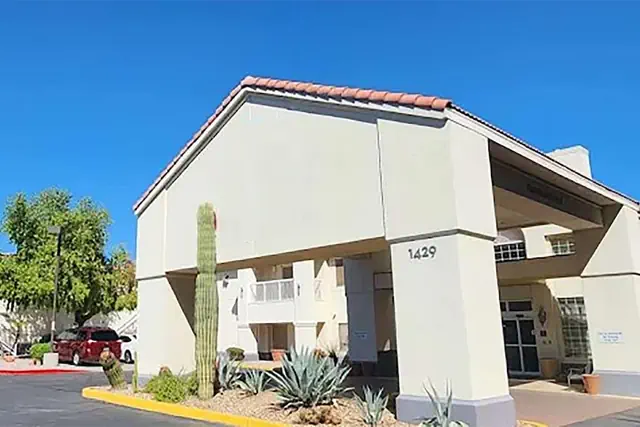 Photo 1 - Baymont Inn & Suites by Wyndham Tempe University/Phoenix
