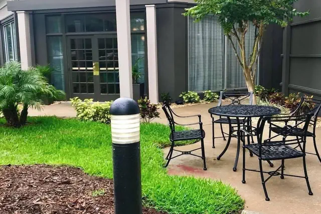 Photo 1 - La Quinta Inn & Suites by Wyndham Birmingham Homewood