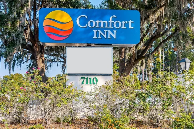 Photo 1 - Comfort Inn Savannah Midtown