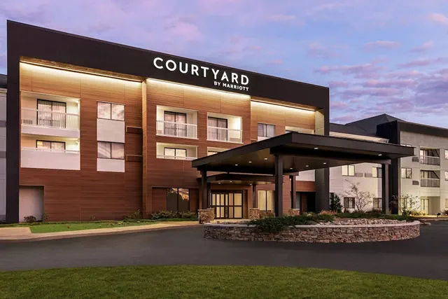 Photo 1 - Courtyard By Marriott Tupelo