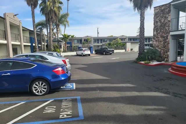 Photo 1 - Motel 6 Vallejo, CA – Napa Valley