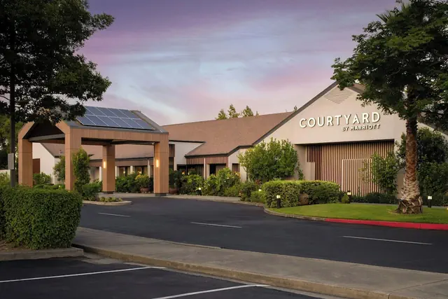 Photo 1 - Courtyard by Marriott Vacaville