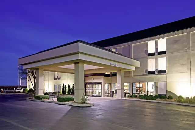Photo 1 - Hampton Inn Elizabethtown KY