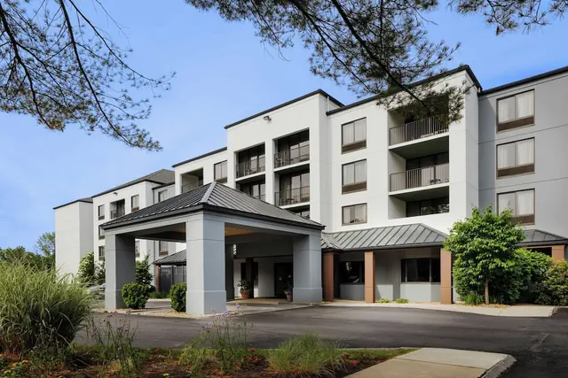 Photo 1 - Courtyard by Marriott in Portsmouth