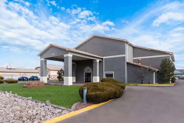 Photo 1 - SureStay Hotel by Best Western Grants