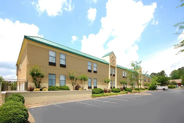 Photo 1 - Best Western Plus Edison Inn