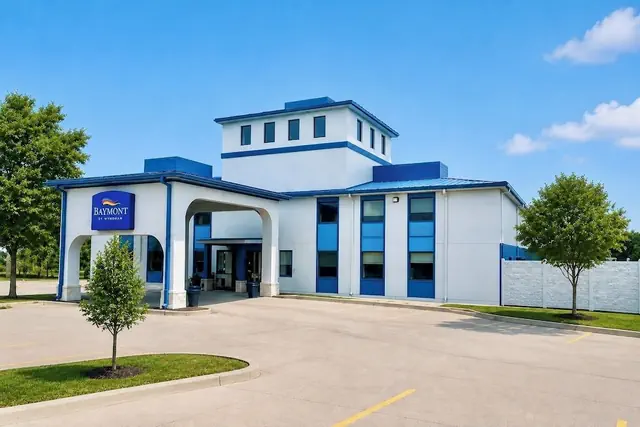 Photo 1 - Baymont by Wyndham Ardmore I-35