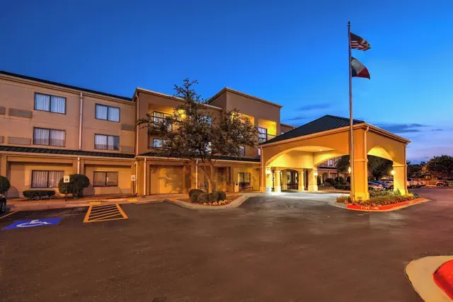 Photo 1 - Courtyard by Marriott Abilene Southwest/Abilene Mall South