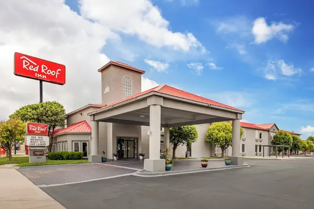 Photo 1 - Red Roof Inn Dumas