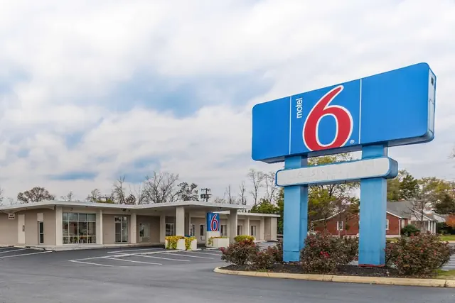 Photo 1 - Motel 6 Winchester, VA