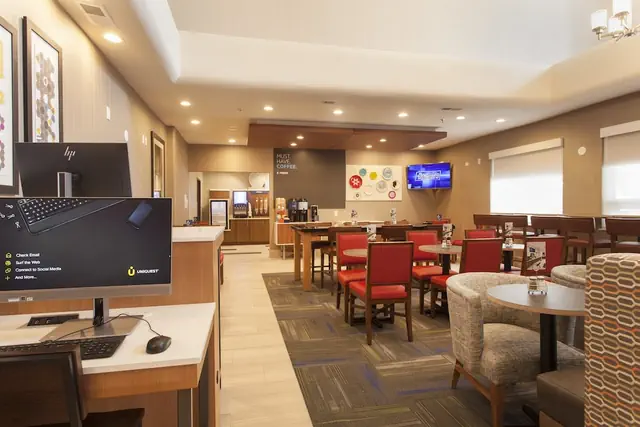 Photo 1 - Holiday Inn Express & Suites Santa Fe by IHG
