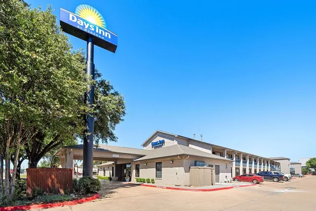Photo 1 - Days Inn by Wyndham Round Rock