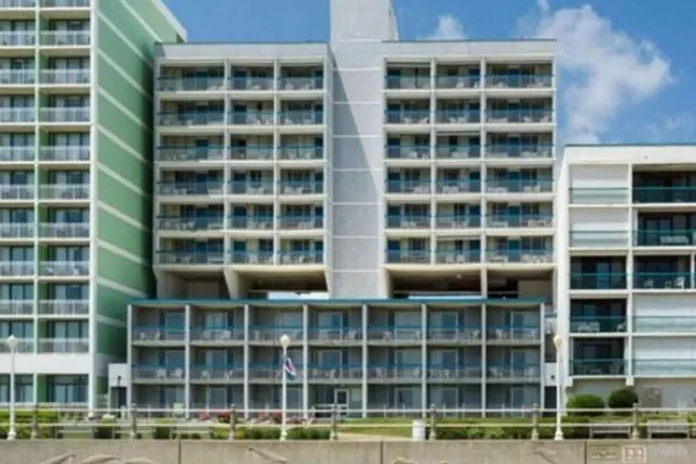Photo 1 - Seaview Hotel