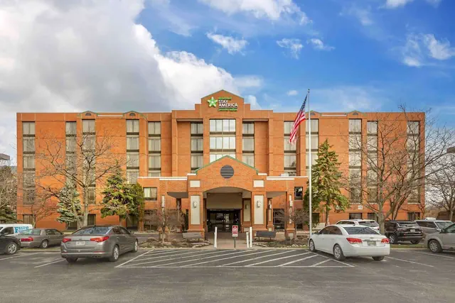 Photo 1 - Extended Stay America Premier Suites - Cleveland - Independence