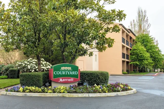 Photo 1 - Courtyard By Marriott Portland Hillsboro