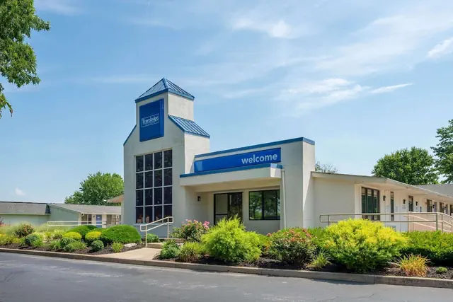 Photo 1 - Travelodge by Wyndham Essington / Philadelphia Airport