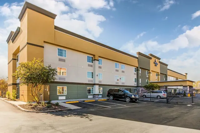 Photo 1 - Comfort Inn Memphis Airport West