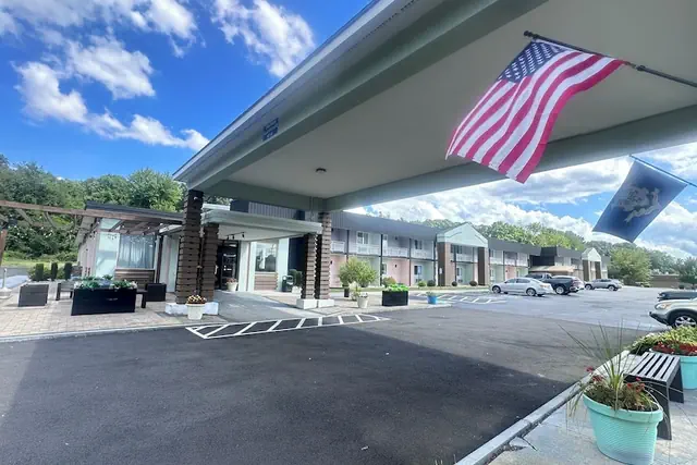 Photo 1 - Days Inn by Wyndham Southington