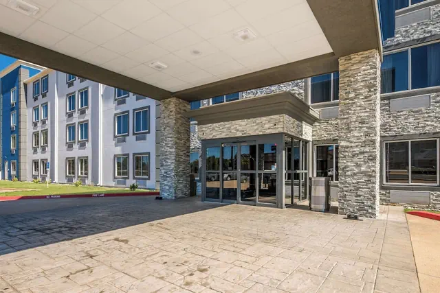 Photo 1 - Comfort Inn Bossier City Casino Area near Shreveport Downtown