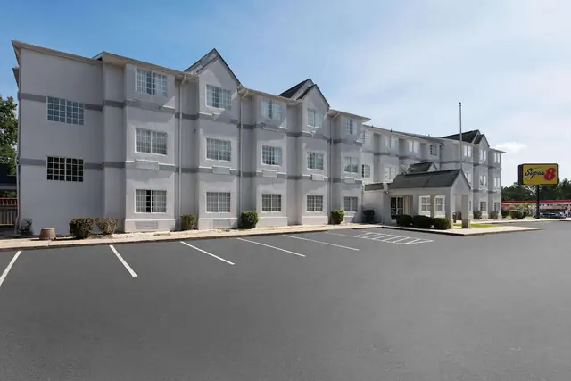 Photo 1 - Super 8 by Wyndham Harbison/Parkridge Hospital
