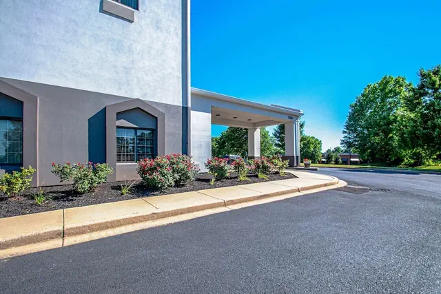 Photo 1 - Garner Hotel Frederick Southeast by IHG