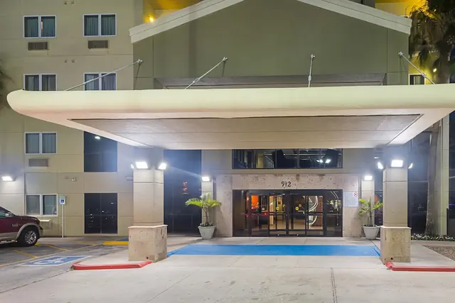 Photo 1 - Comfort Suites Beachside
