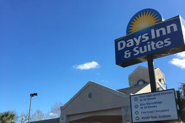 Photo 1 - Days Inn by Wyndham Nacogdoches/SFA University/Downtown