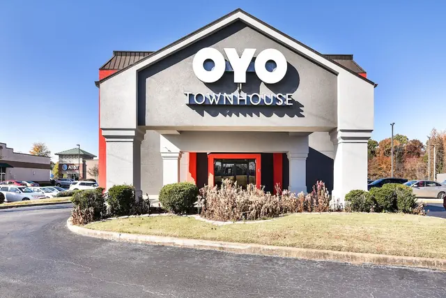 Photo 1 - OYO Townhouse Inn Jacksonville near Little Rock Air Force Base