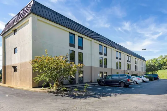 Photo 1 - Quality Inn Danville - University Area