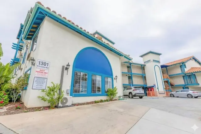 Photo 1 - Hotel Avenida, San Clemente Beach