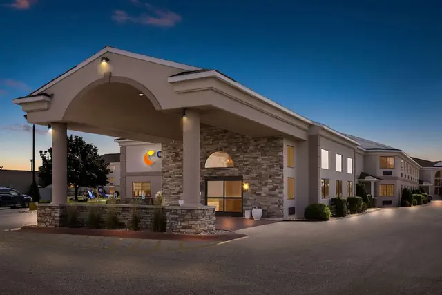 Photo 1 - Comfort Inn & Suites Ludington near US-10