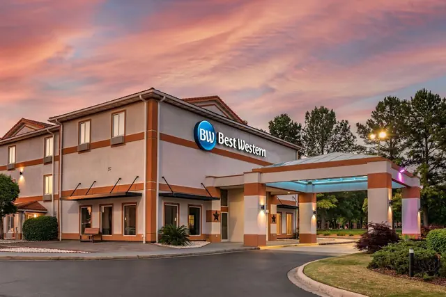 Photo 1 - Best Western Carlton Suites