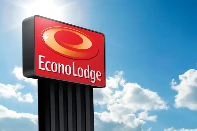 Photo 1 - Econo Lodge Quincy