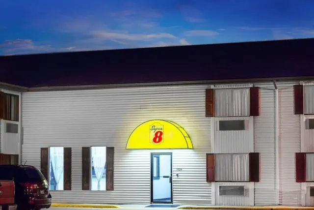 Photo 1 - Super 8 by Wyndham Columbus