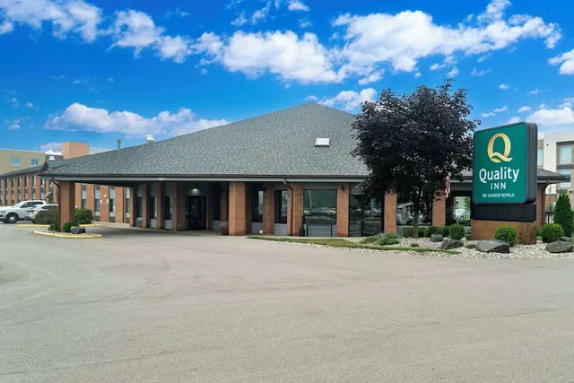 Photo 1 - Quality Inn Grand Blanc - Flint South