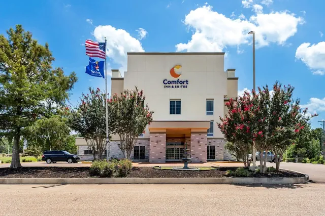 Photo 1 - Comfort Inn & Suites Grenada