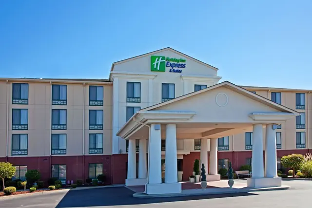 Photo 1 - Holiday Inn Express Hotel & Suites Murray by IHG
