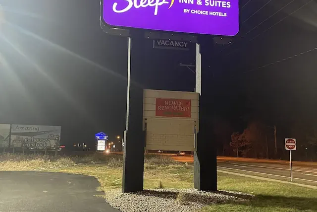 Photo 1 - Sleep Inn & Suites Wisconsin Dells - Lake Delton