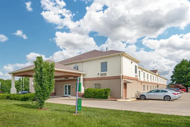 Photo 1 - Best Western Teal Lake Inn