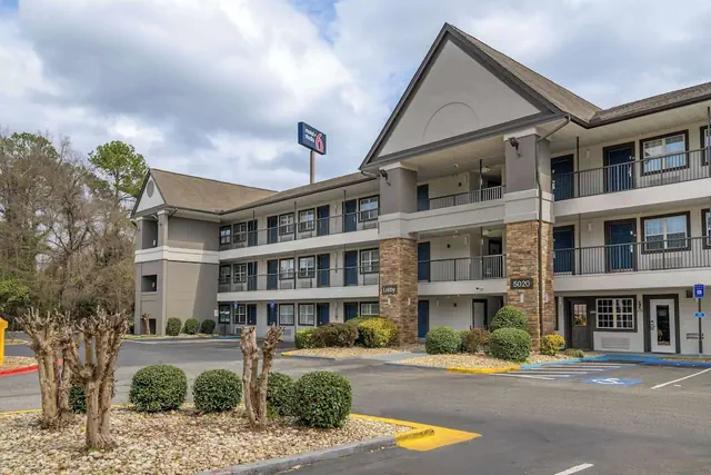 Photo 1 - Studio 6 Columbus, GA – Columbus Airport