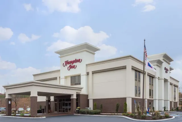 Photo 1 - Hampton Inn Bremen I 20