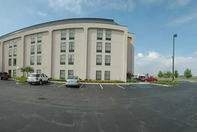 Photo 1 - Hampton Inn Columbus/Taylorsville/Edinburgh