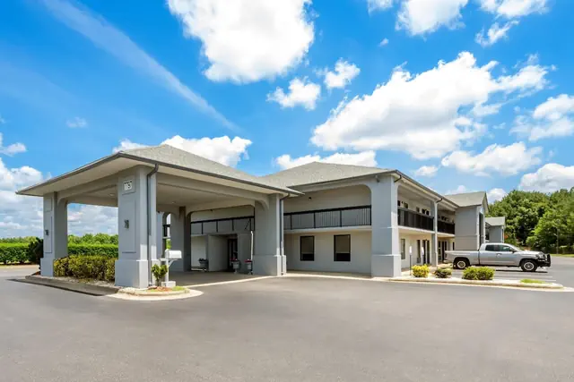Photo 1 - Quality Inn Battleboro - Rocky Mount