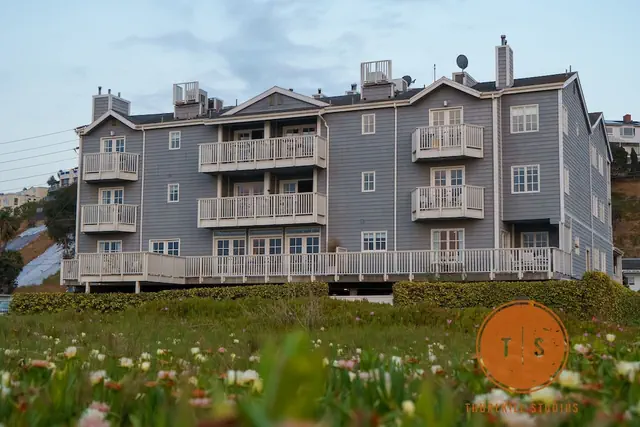Photo 1 - Inn at Playa del Rey