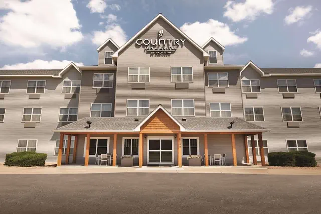 Photo 1 - Country Inn & Suites by Radisson, Brooklyn Park - Brooklyn Center, MN
