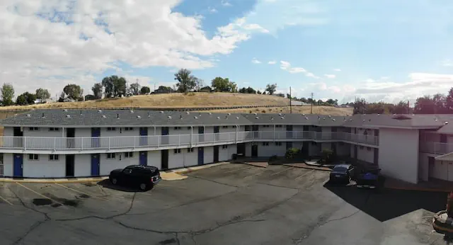 Photo 1 - Motel 6 Pendleton, OR - West