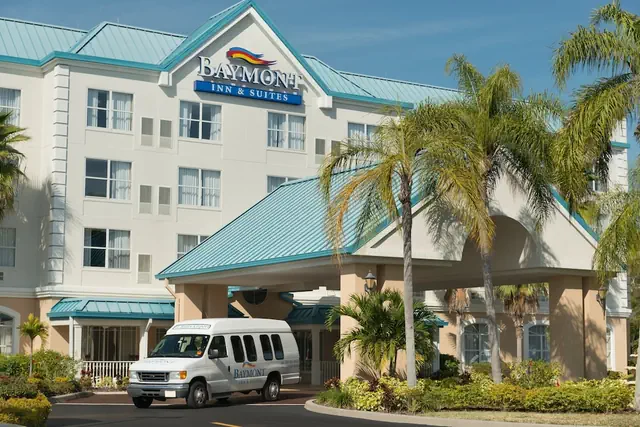 Photo 1 - Baymont Inn & Suites by Wyndham Fort Myers I-75