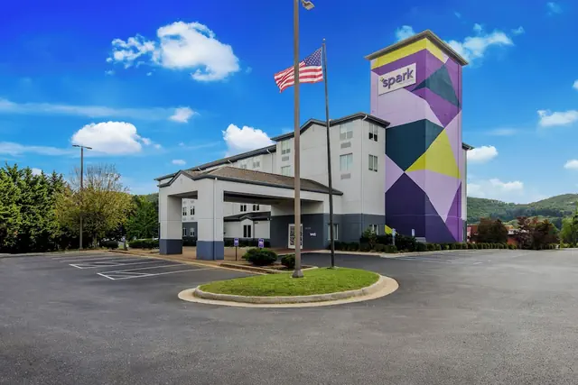 Photo 1 - Spark by Hilton Lynchburg