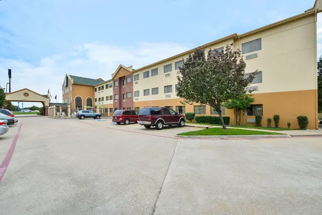 Photo 1 - Quality Inn & Suites Waco North