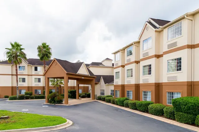 Photo 1 - Red Roof Inn PLUS+ & Suites Savannah - I-95